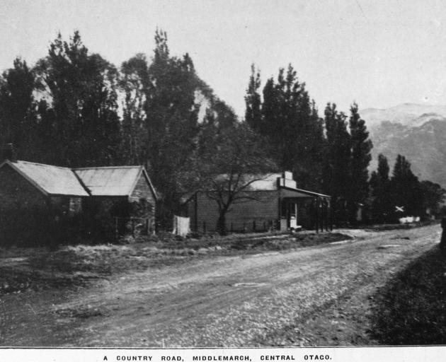 乡村公路 - Middlemarch,Strath Taieri。 - Otago Witness,19.5.1919。 ...