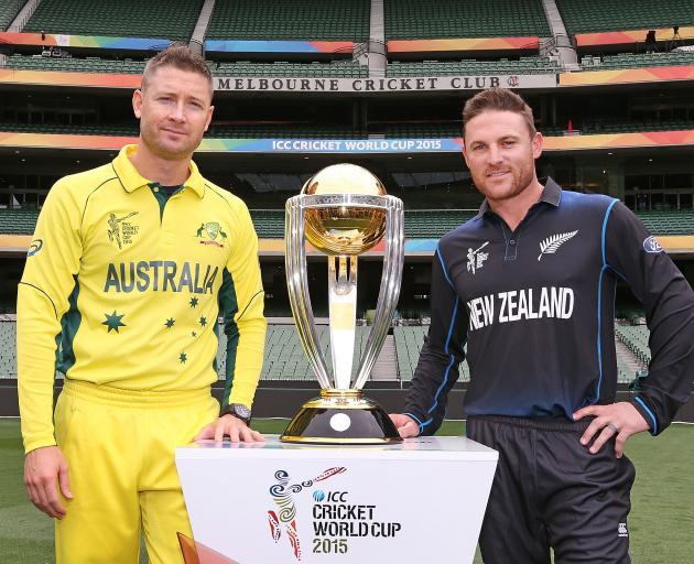 Brendon McCullum和前澳大利亚队长迈克尔克拉克在2015年之前参加世界杯...