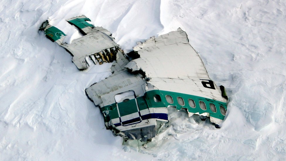 TE901 crashed head-on into Mount Erebus. Photo: Getty Images