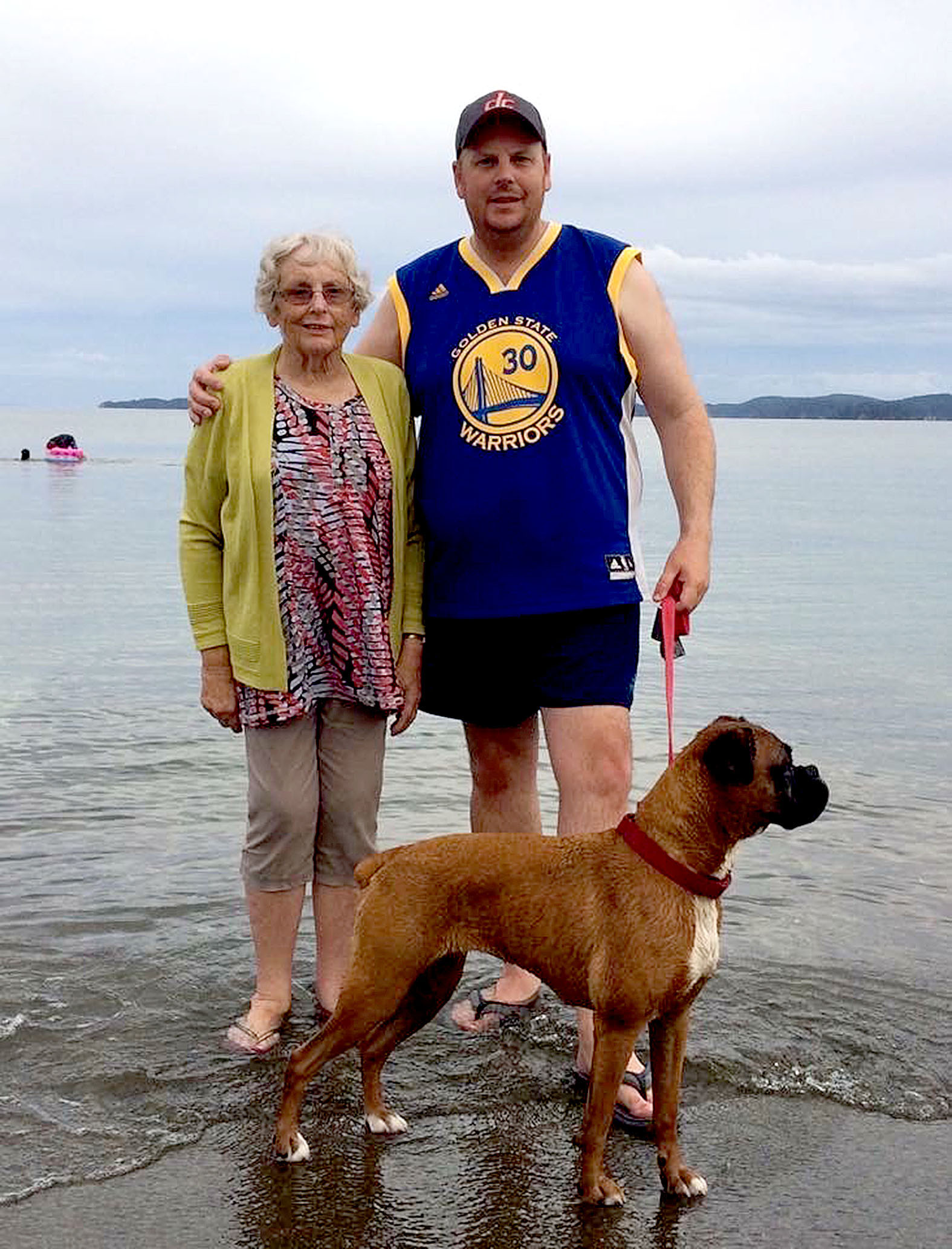 Bevan Sandison with his mother Raewynne who died of cancer in 2018. Photo: Supplied