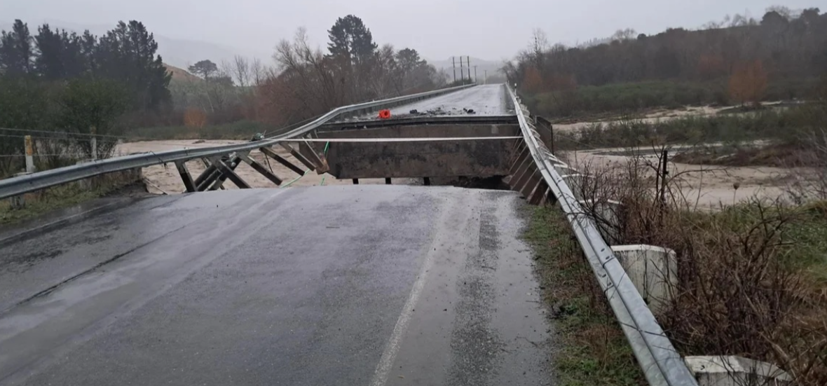 Inland Kaikoura Road in North Canterbury is closed after flooding badly damaged the Cribb Creek...