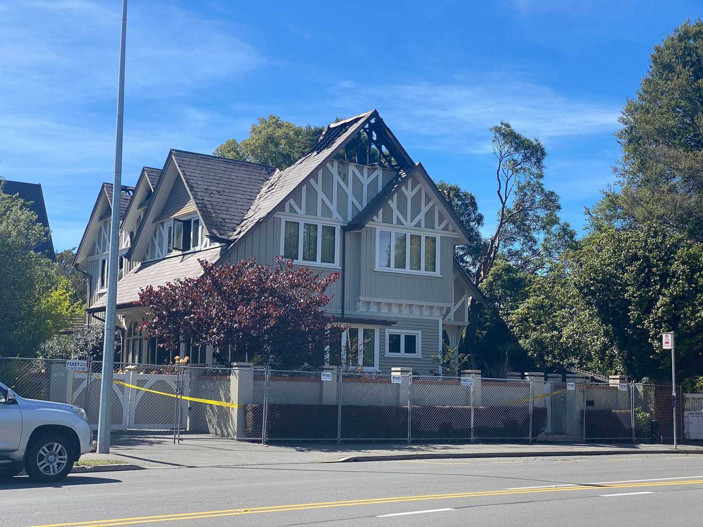 The house which was significantly damaged' by a fire in Christchurch. Photo: George Heard via NZH