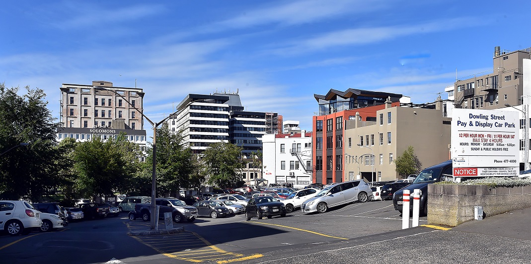 The building will go up on the Dowling St car park site. Photo: Peter McIntosh