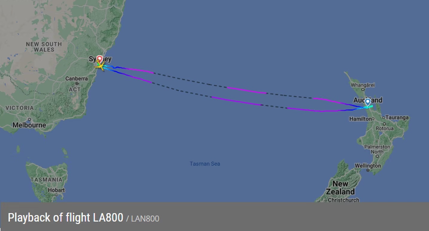 Three Sydney services already en route to Auckland were forced to turn back, yesterday. Image:...