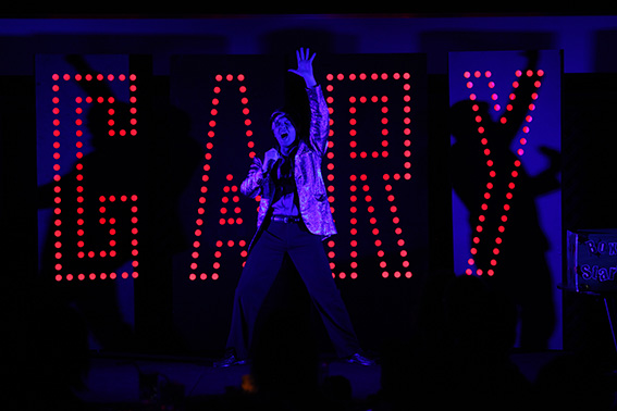 Gary Starlight (Jeff Clark) is coming to Dunedin.