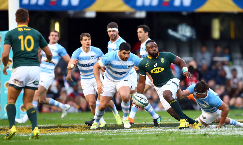 South Africa's Tendai Mtawarira (Beast) looks to off-load the ball at Jonsson Kings Park. Photo:...