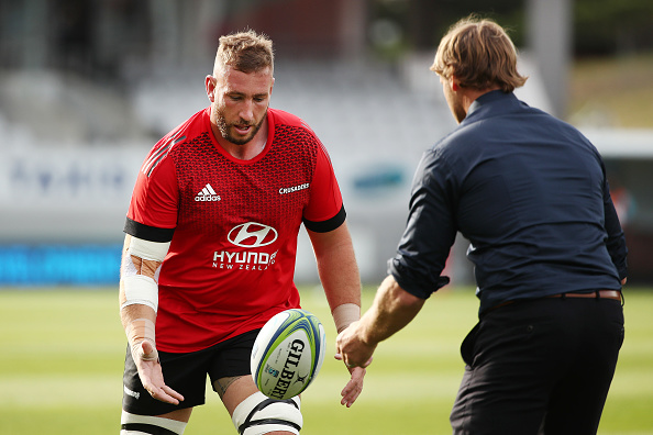 Veteran lock Luke Romano training with coach Scott Robertson. Photo: Getty Images