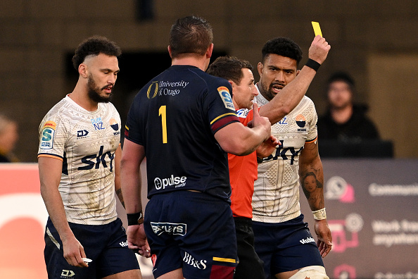 Referee Paul Williams issues William Havili of Moana Pasifika a yellow card. Photo: Getty Images
