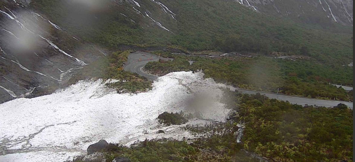 The Milford Road (SH94) in Southland has closed and will reopen on Tuesday after avalanche debris...