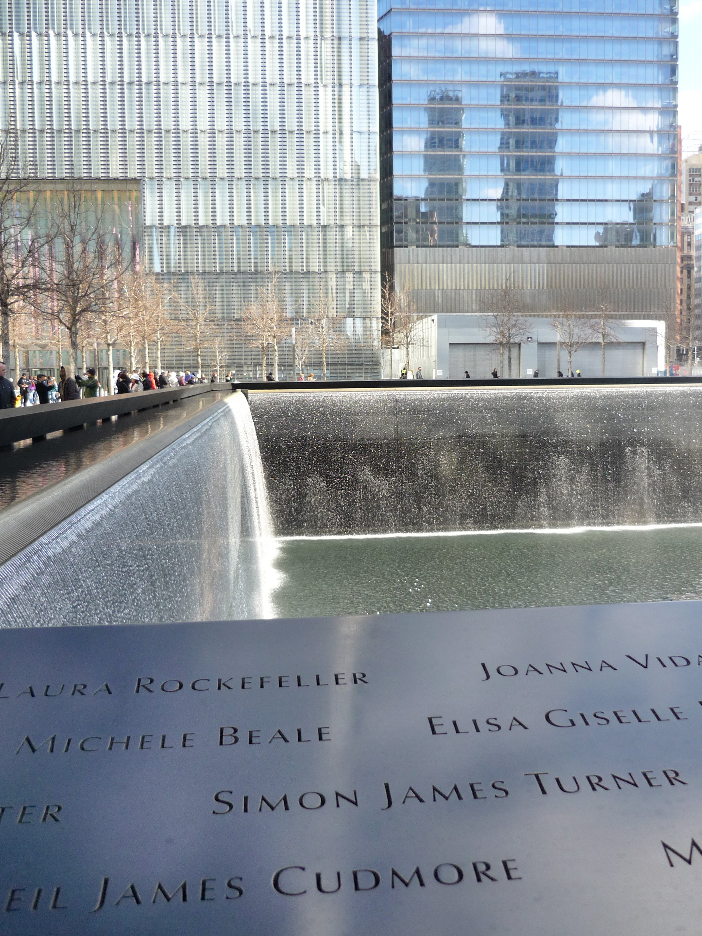 ny_9_11_pools_vert.jpg | Otago Daily Times Online News