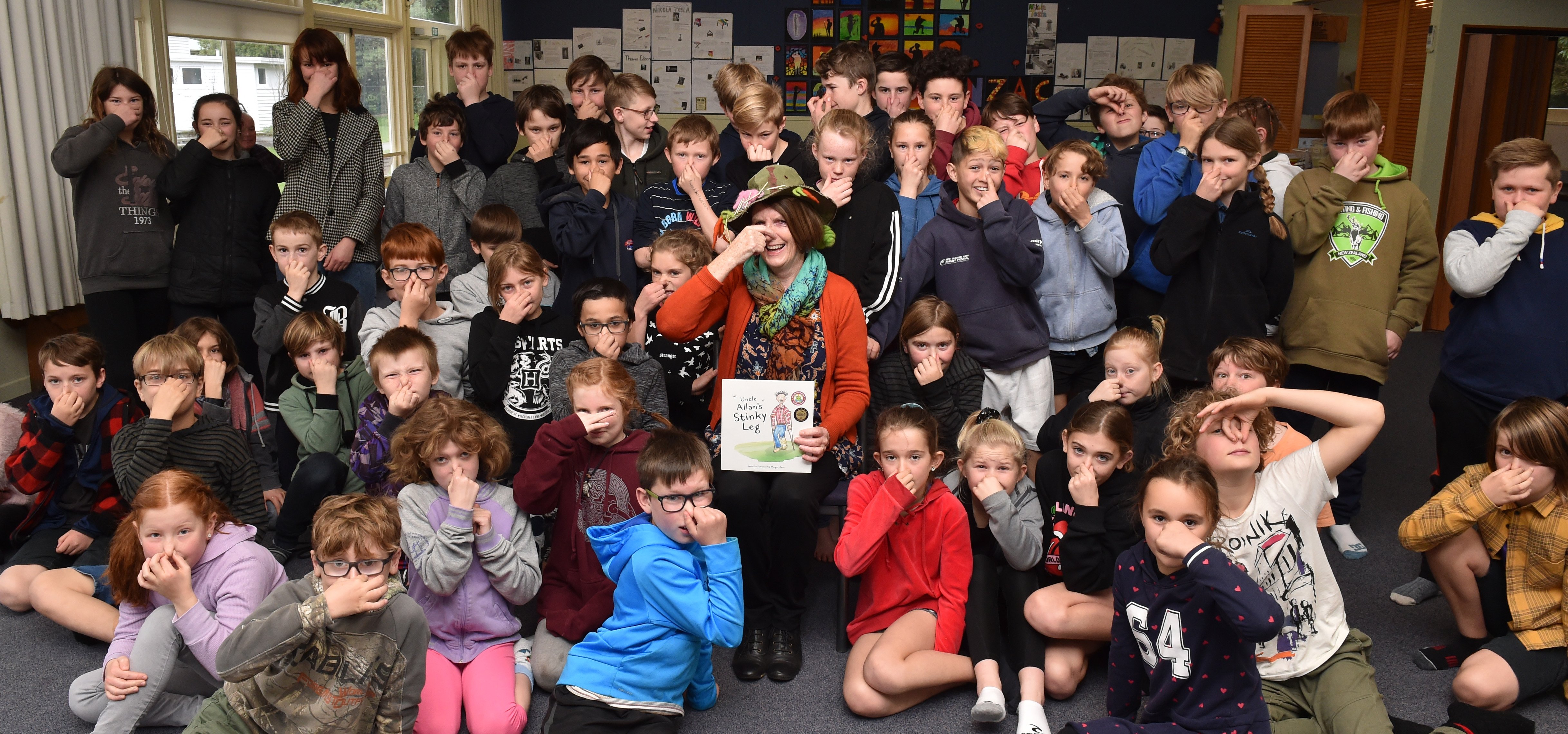 Port Chalmers School pupils get absorbed in award-winningauthor Jennifer Somervell’s latest book...