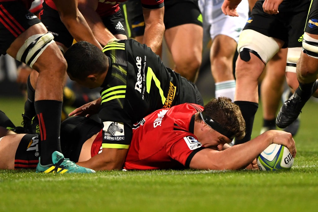 Scott Barrett dives over to score a try at Christchurch Stadium. Photo: Getty Images