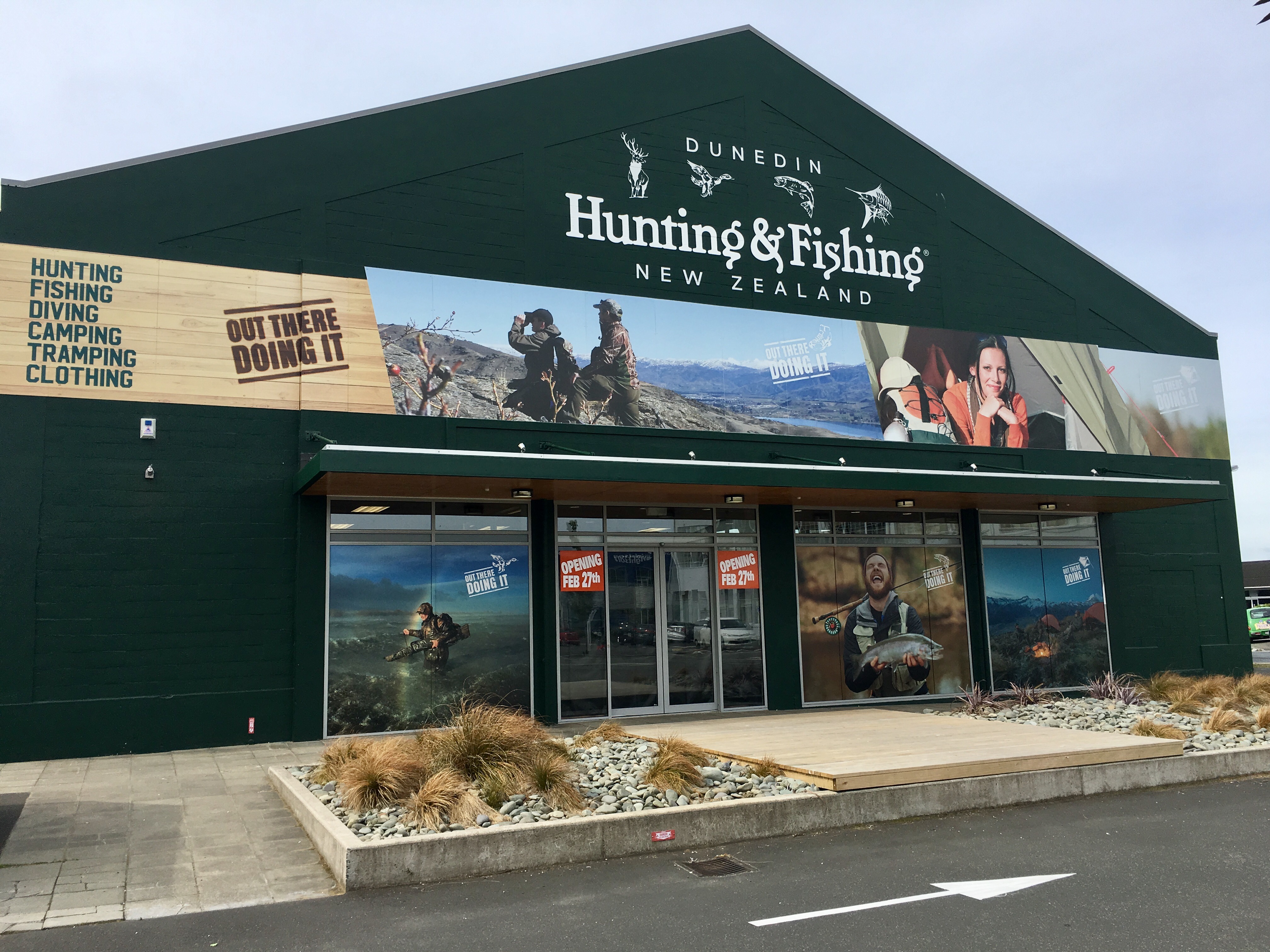 Hunting & Fishing New Zealand Dunedin - Grand opening