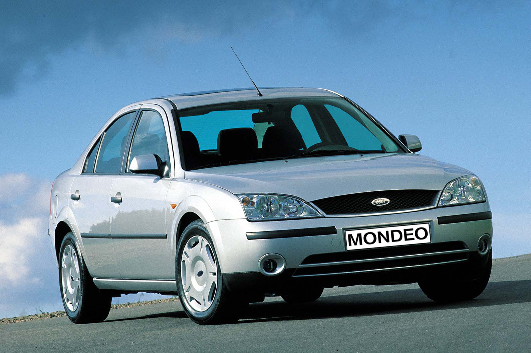 Форд мондео 2000 года. Ford Mondeo 2000. Ford Mondeo 3. Ford Mondeo 2. Ford Mondeo 2 2000.