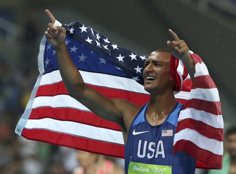 Ashton Eaton repeats as decathlon gold medalist