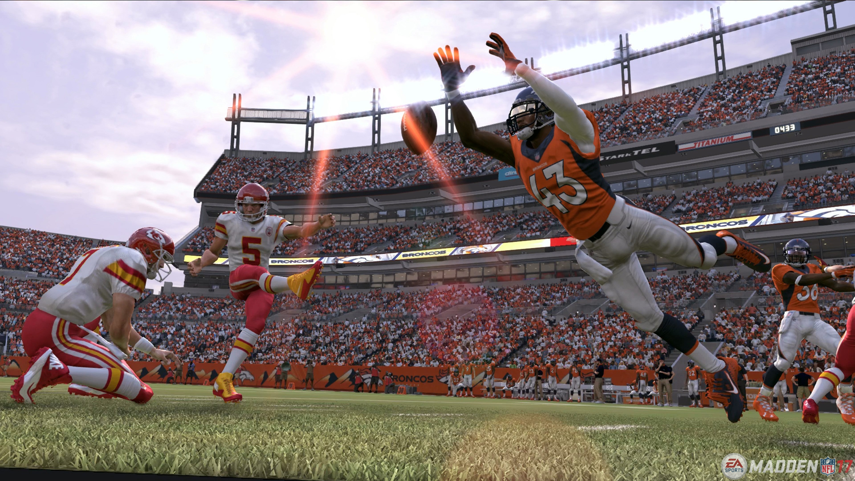 Sports 24 игры. Madden NFL 17. Madden NFL 23 Скриншоты. Компьютерные спортивные игры. Игры от EA Sports.