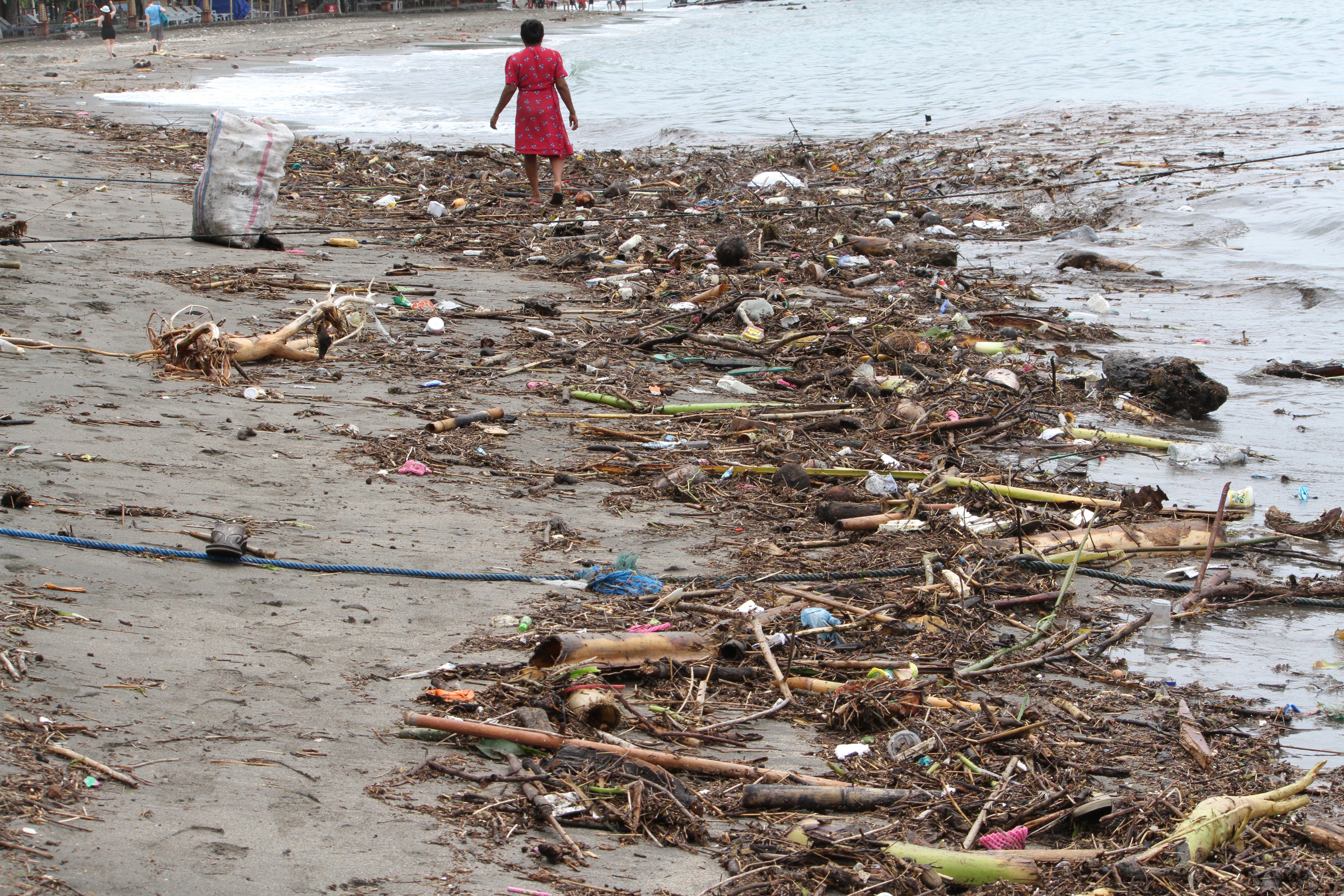 Plastic litters a beach in Bali. Photos: Gina Dempster.