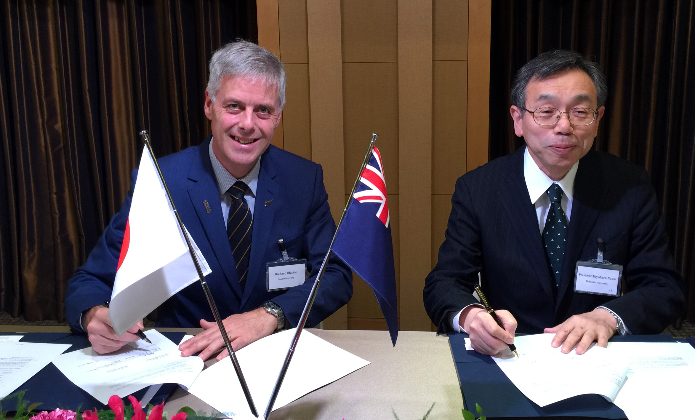 University of Otago deputy vice-chancellor, research and enterprise Prof Richard Blaikie signs a...