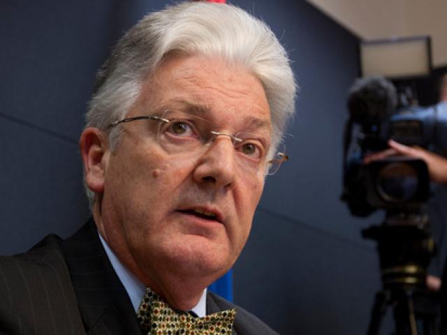 Dunne on republic: 'Seize the moment'