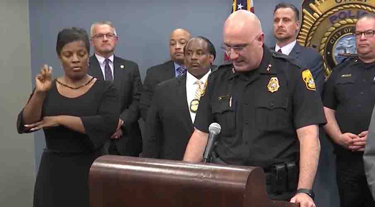 Interpreter Derlyn Roberts (left) made no sense to hearing-impaired viewers during a crucial...