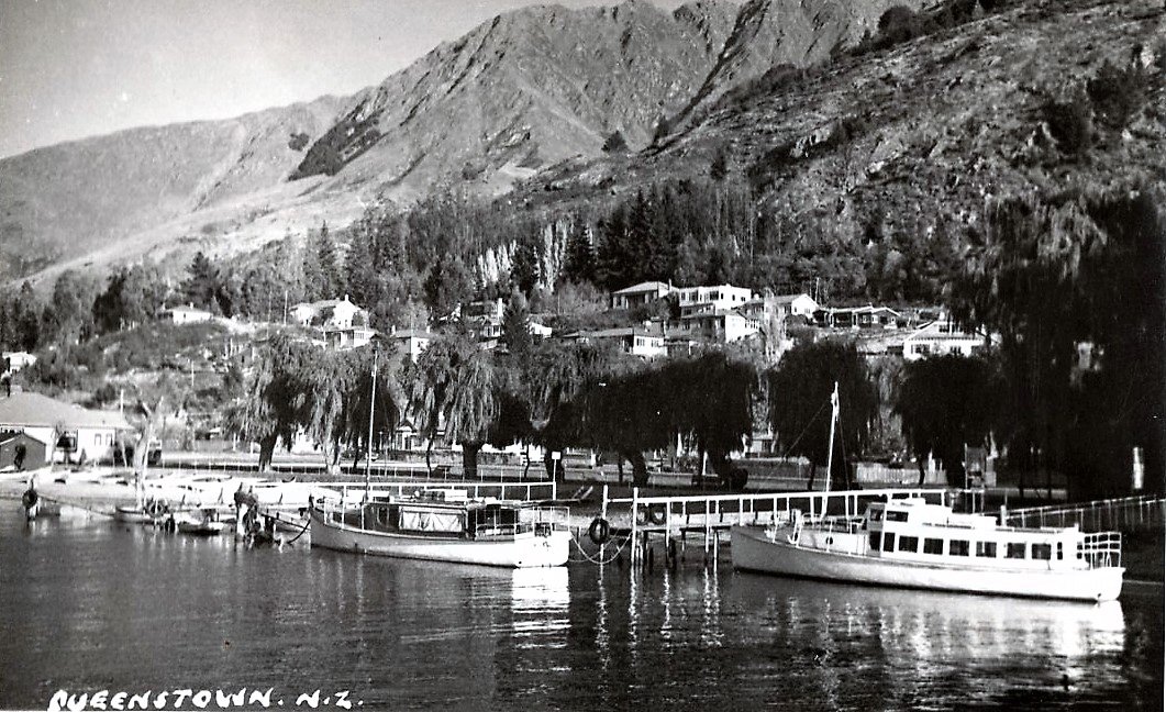 I've been sent several early 1950s postcards of Dunedin from the collection of a stationery shop...