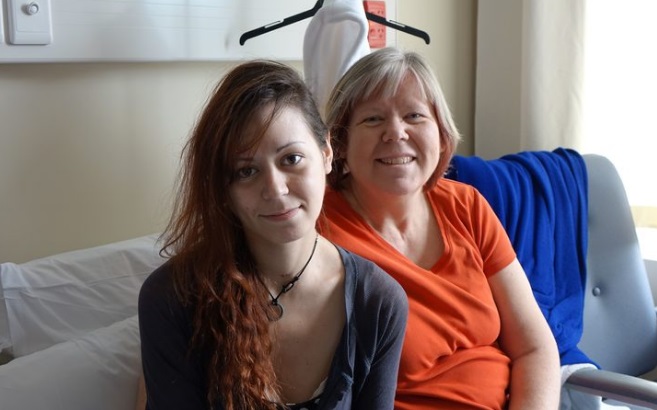 Renee Whitehouse with her mum Jackie. Photo: RNZ