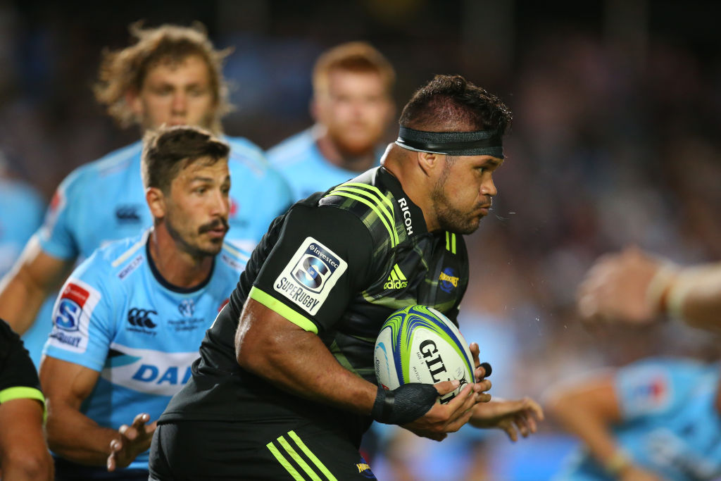 Chris Eves of the Hurricanes makes a break against the Waratahs. Photo: Getty