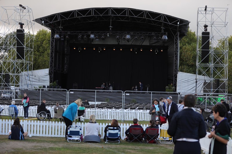 People have begun arriving at Hagley Park for the National Remembrance Service. Photo: RNZ