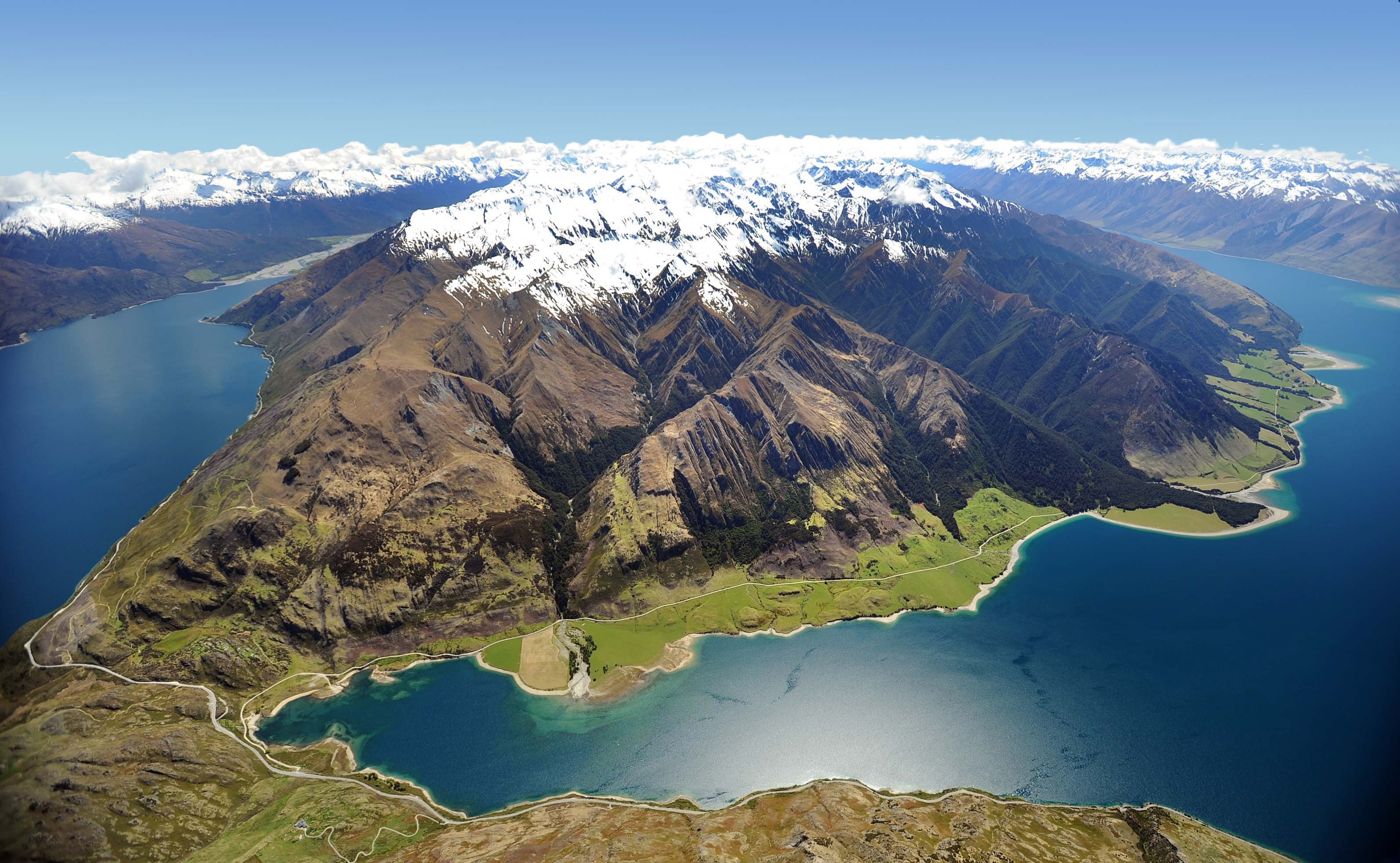 Hunter Valley Station, with (from left) Lakes Wakana and Hawea. Photo: Stephen Jaquiery