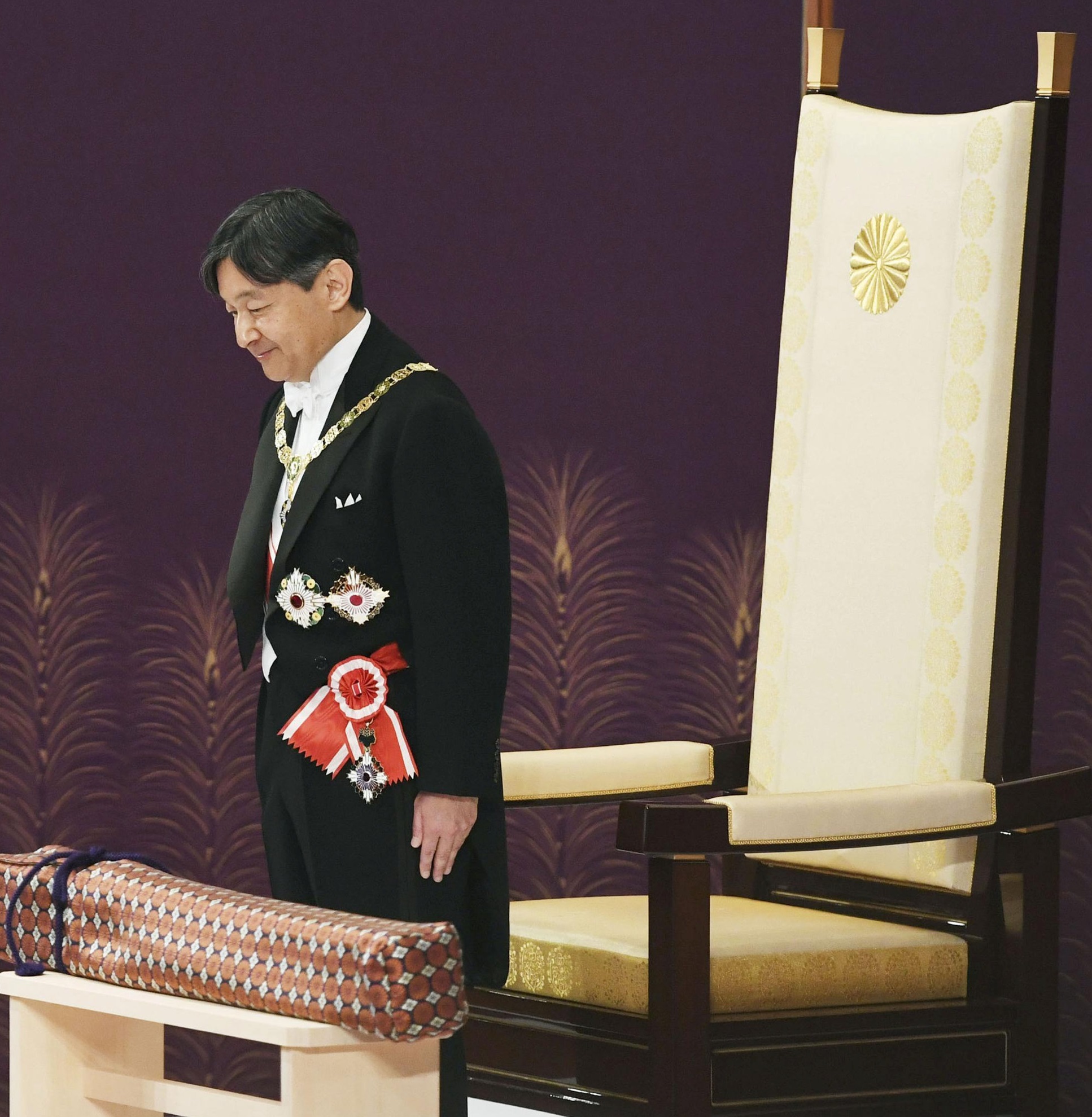 император японии акихито с супругой. день рождения александра 1. юбилей императора. акихито в молодости. 23 декабря день рождения императора японии.