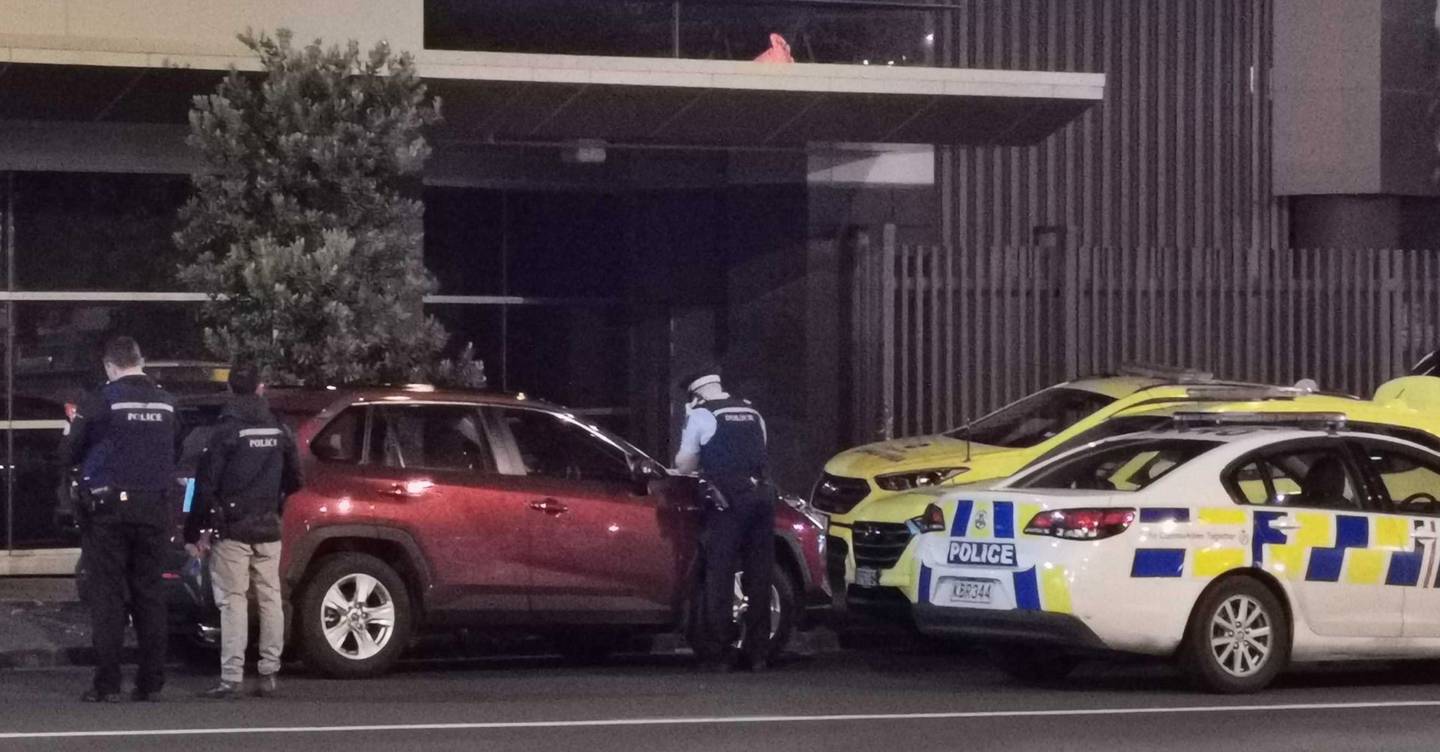 Police at the scene in Auckland following the death. Photo: NZ Herald