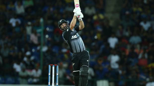 Colin de Grandhomme goes big. Photo: Getty Images