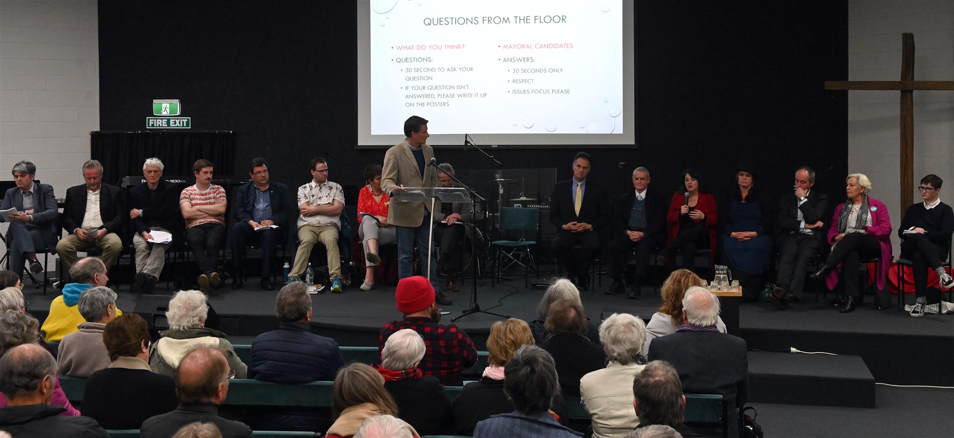 Dunedin mayoral candidates answer questions from the audience about their plans for South Dunedin...