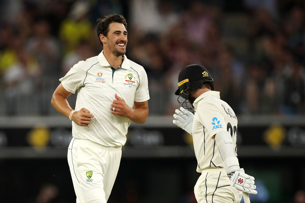 Mitchell Starc celebrates dismissing New Zealand captain Kane Williamson. Photo: Getty