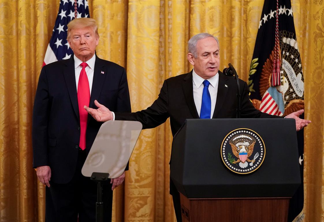 US President Donald Trump (L) and Israel's Prime Benjamin Minister Netanyahu deliver joint...