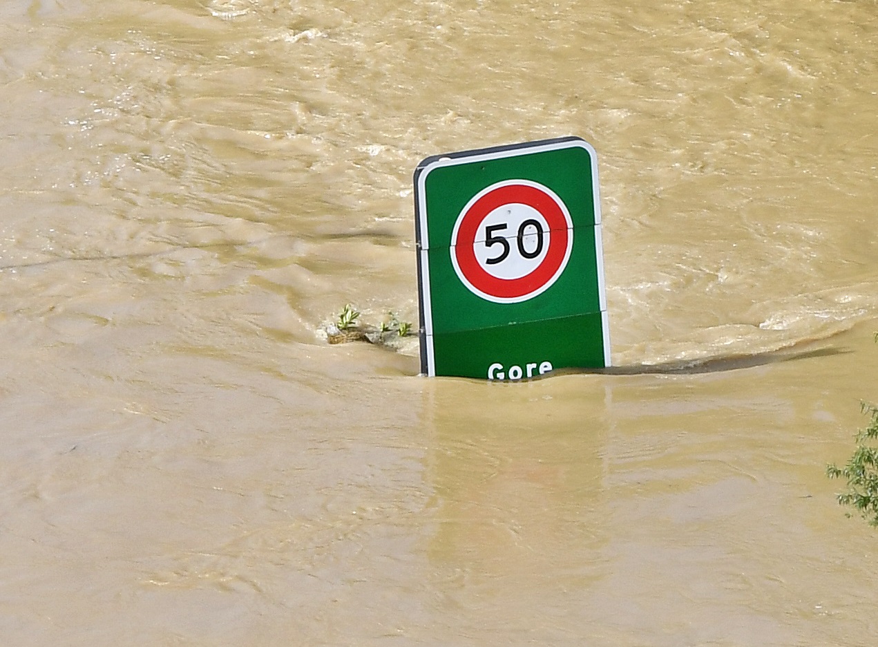 Road signs signal the extent of the problem at the Gore River Tce entrance. Photos: Stephen Jaquiery