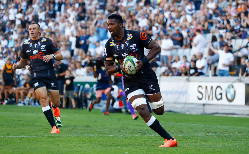 Sharks player Sikhumbuzo Notshe runs in to score against the Jaguares. Photo: Getty