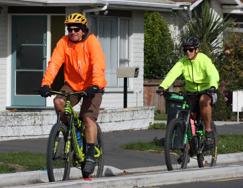 Riders at speed on the Quarryman's Trail - the Sparks Rd cycleway.