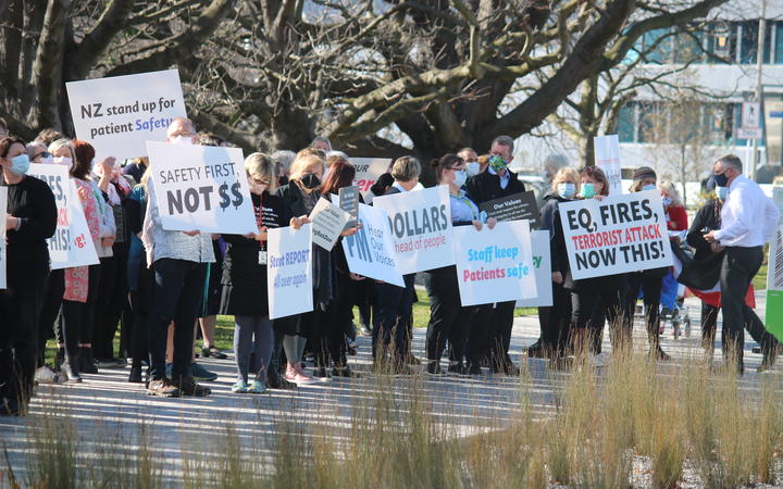 Staff protested outside the board's offices on Thursday. Photo: RNZ / Katie Todd