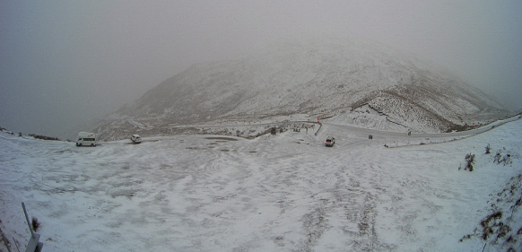 A snowy Crown Range this morning. Photo: MetService 