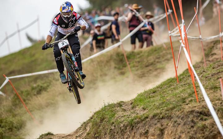 brook macdonald mtb
