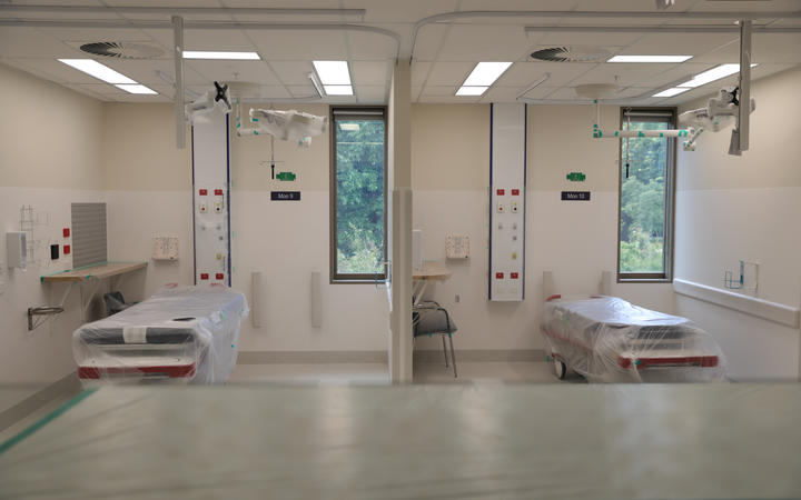 Fit-outs in the emergency ward at Christchurch Hospital. Photo: RNZ file / Simon Rogers