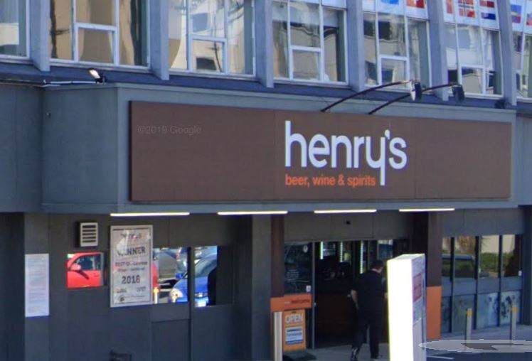 A man was trespassed from Henry's in Dunedin. Image: Google