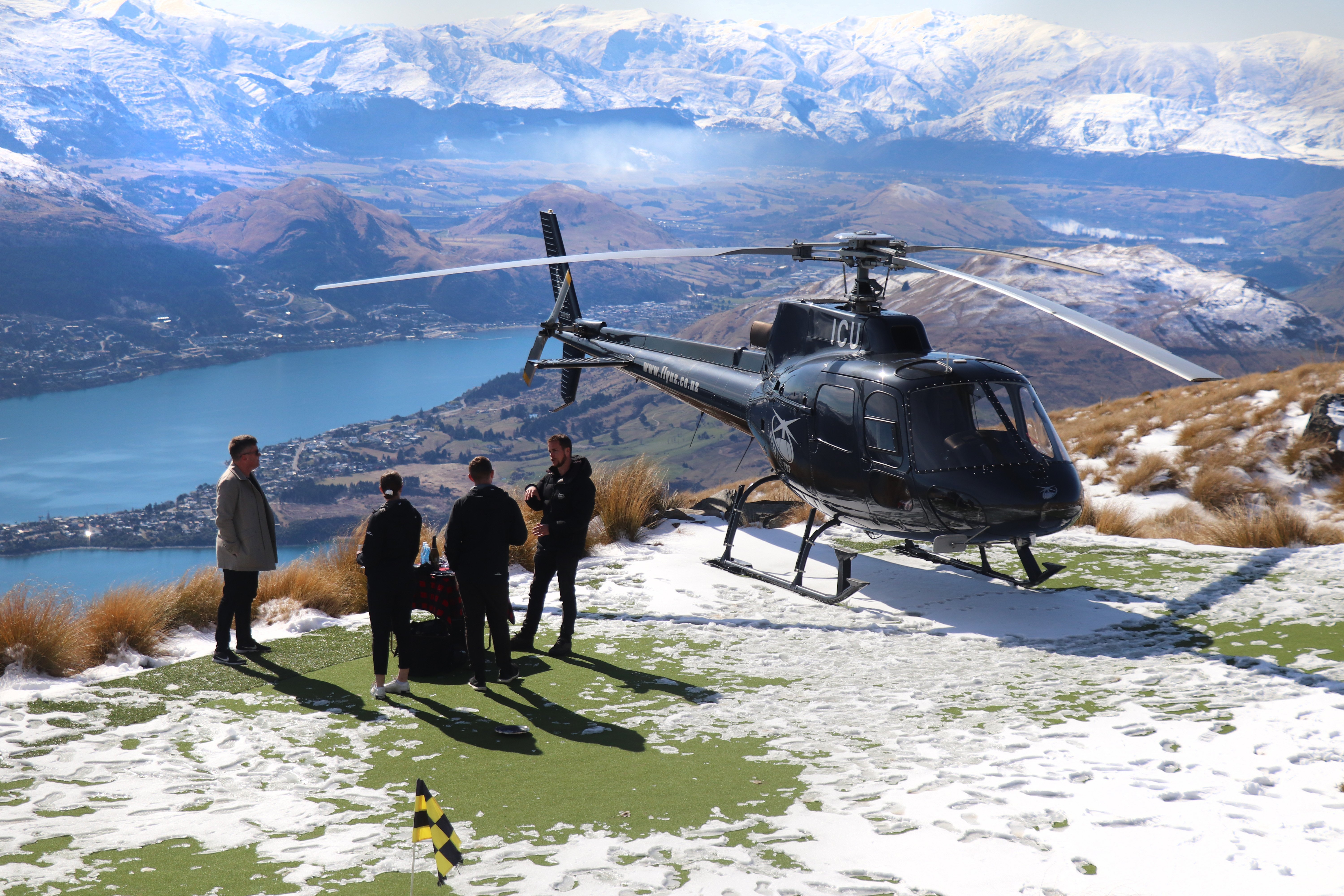 Pavlova on a Peak allows for jaw-dropping views of the Wakatipu Basin.







