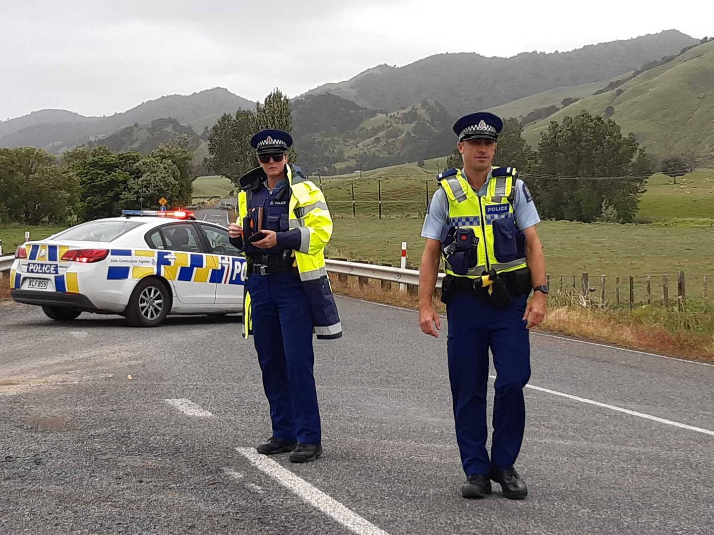 Police responded in force to the incident. Photo: NZ Herald