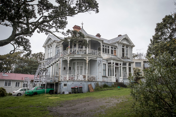 What the house looked like in 2016 before the renovation. Photo: Michael Craig