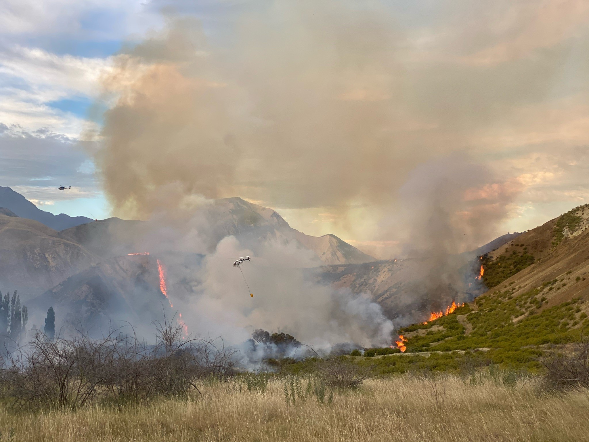 Helicopters working at the scene of the Clarence Valley fire. Photo: Fire and Emergency NZ