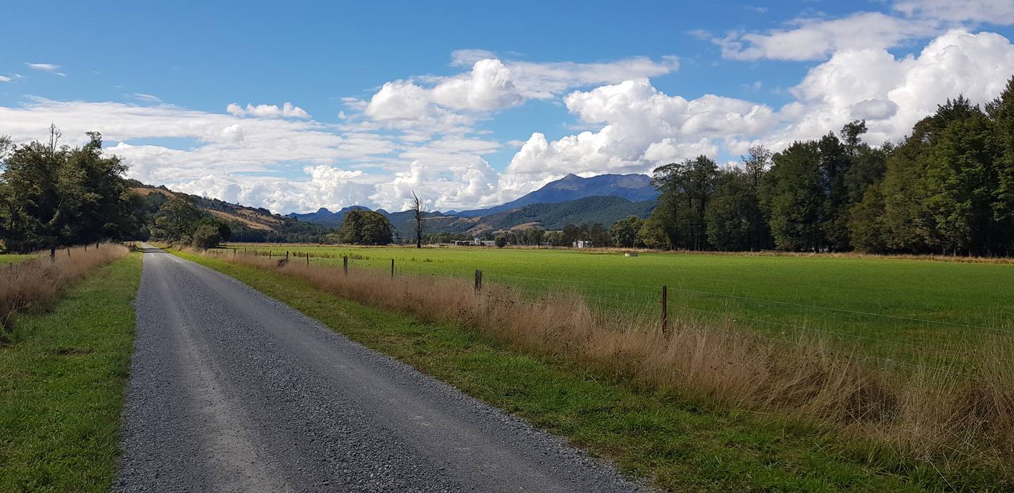 The Bruce farm in the Maruia valley. Photo: Lois Williams, LDR