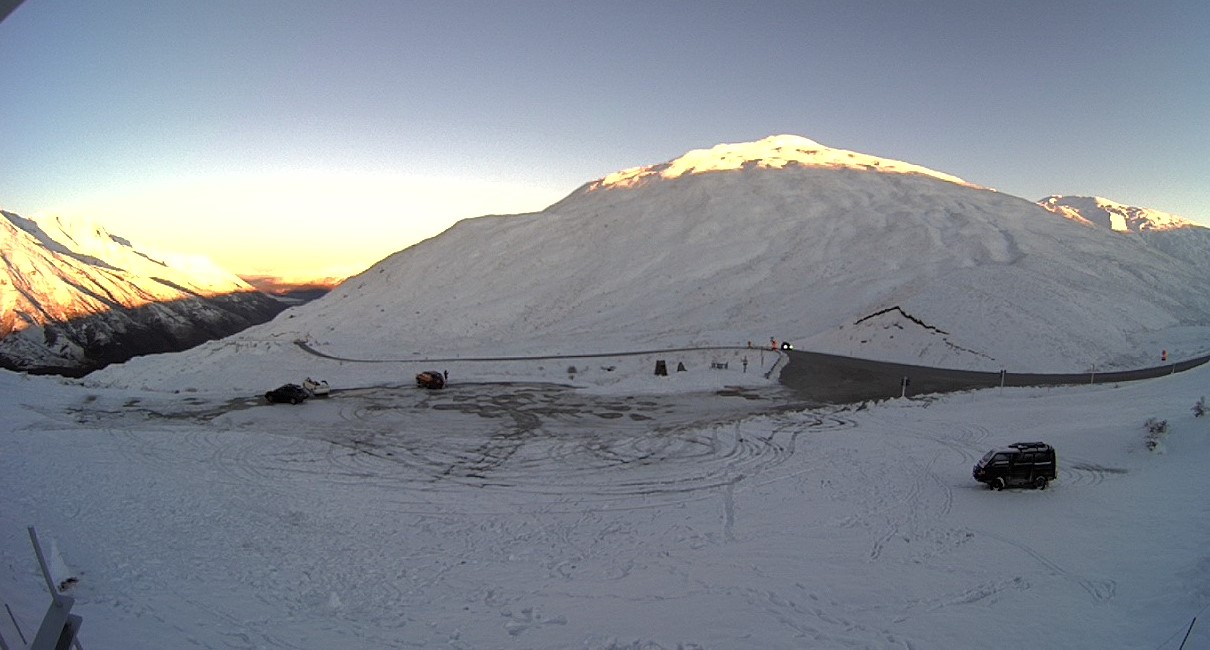 A snowy Crown Range is open, but care is required. Photo: MetService 