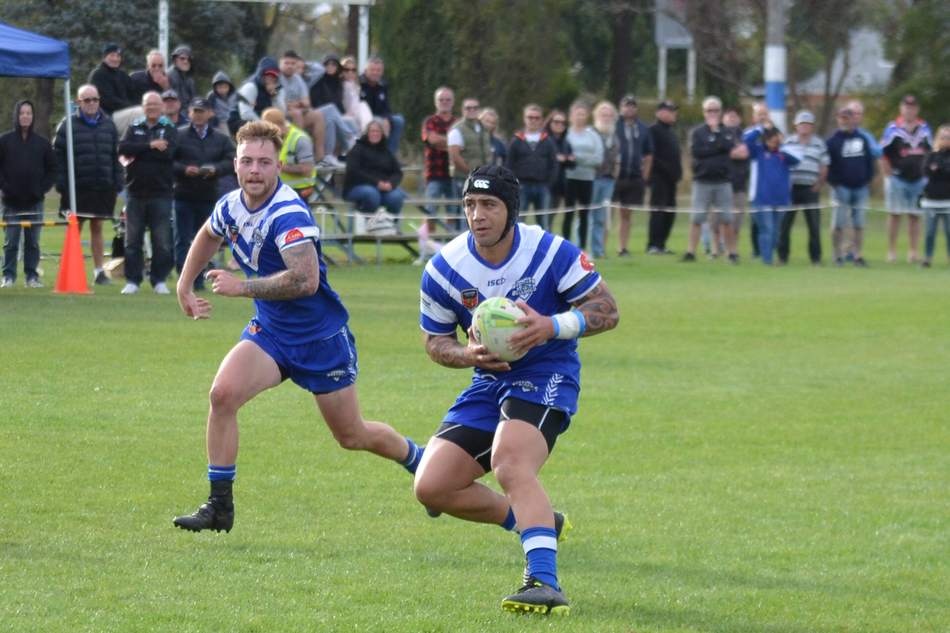 Izic Placid makes a run. Photo: Dai Roberts